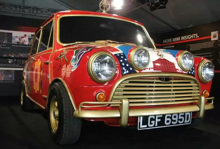 60 жыл бұрын «Битлз» мінген Mini Cooper S Лондон көрмесіне қойылды