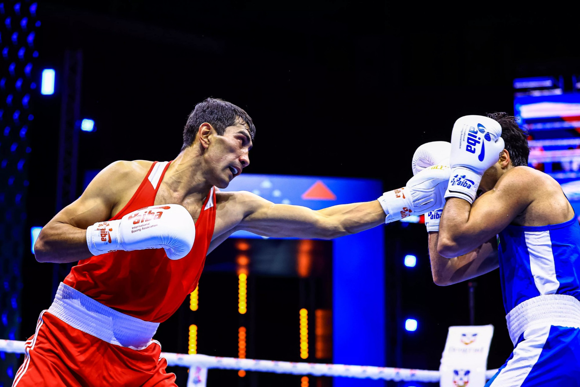 Чемпионат бокс. Асланбек Шымбергенов. Финал чемпионата мира по боксу 2021. Боксеры до 75 кг. Бокс 2022 полный бой.