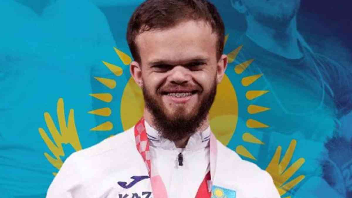 Президент Паралимпиада ойындарының екі дүркін чемпионы Давид Дегтяревті құттықтады