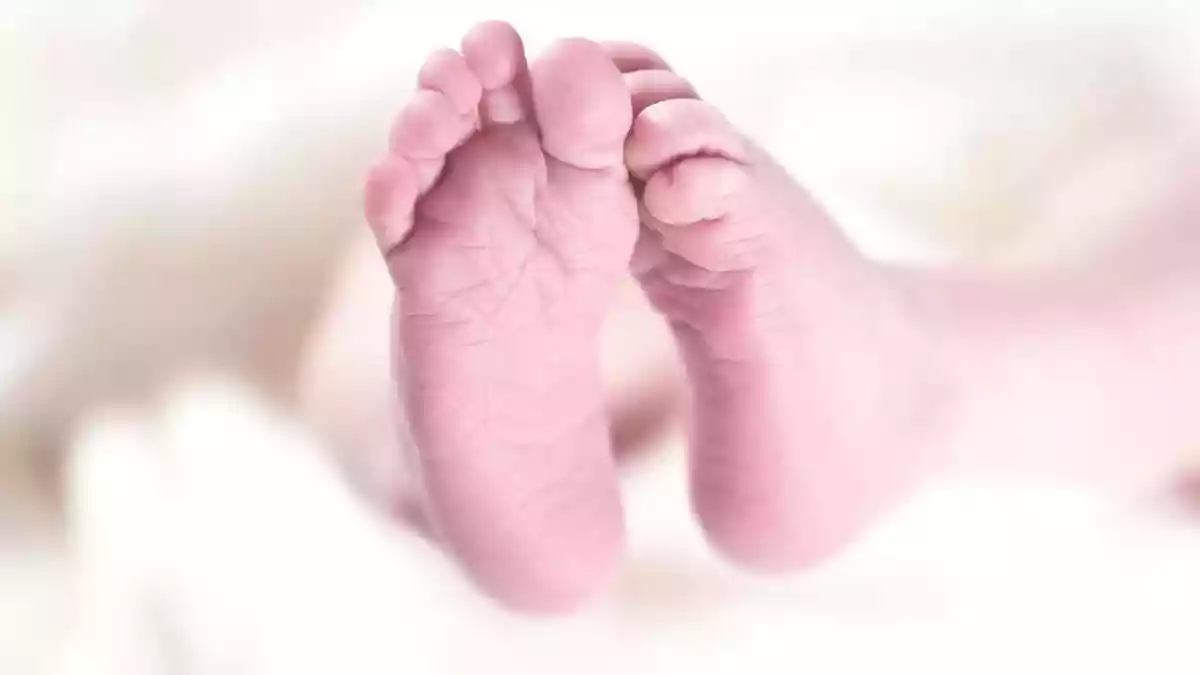 Қарағанды облысында пойызда босанған әйел нәрестесін далаға лақтырып жіберген