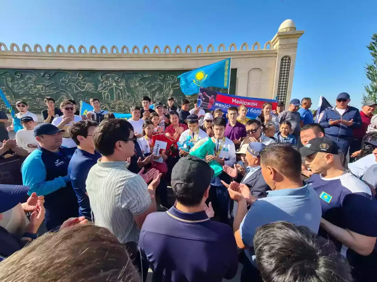 Жамбылдықтар Азия чемпиондарын зор қошеметпен қарсы алды