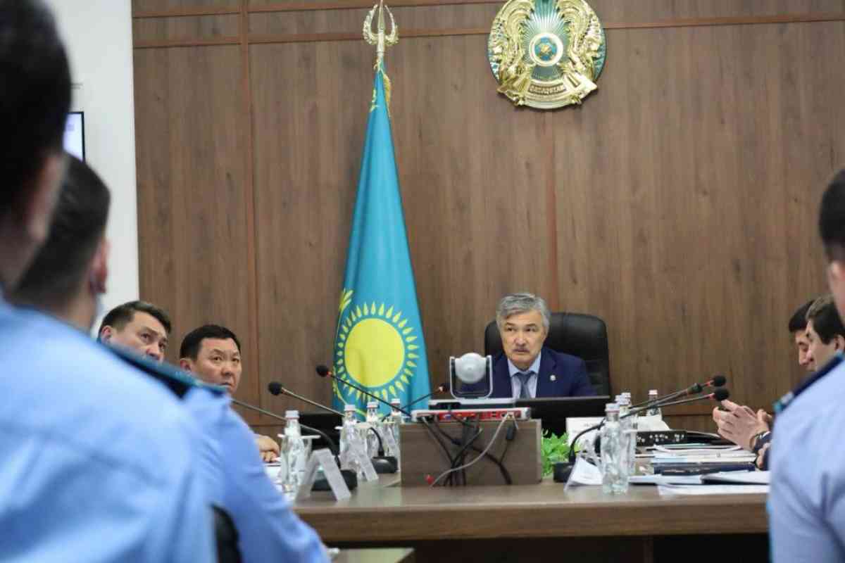 Жамбыл облысында Үйлестіру кеңесінде құқық бұзушылыққа қарсы күрес жөніндегі мекемеаралық топтар тыңдалды