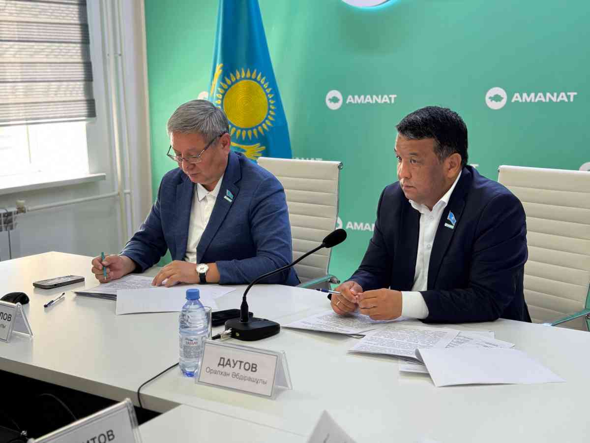 Өрт қауіпсіздігі мен экология: партиялық кеңесте өзекті мәселелер көтерілді