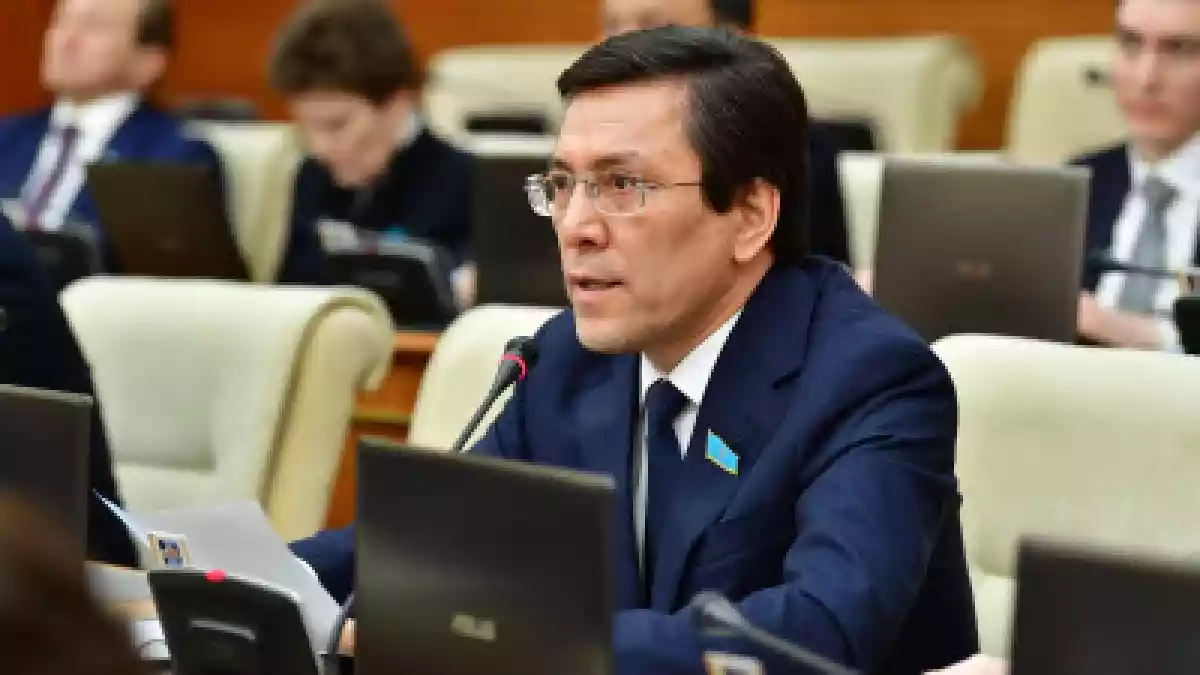 Ауылға барған дәрігерлер 8,5 миллион теңгелік төлемін ала алмай жүр – депутат