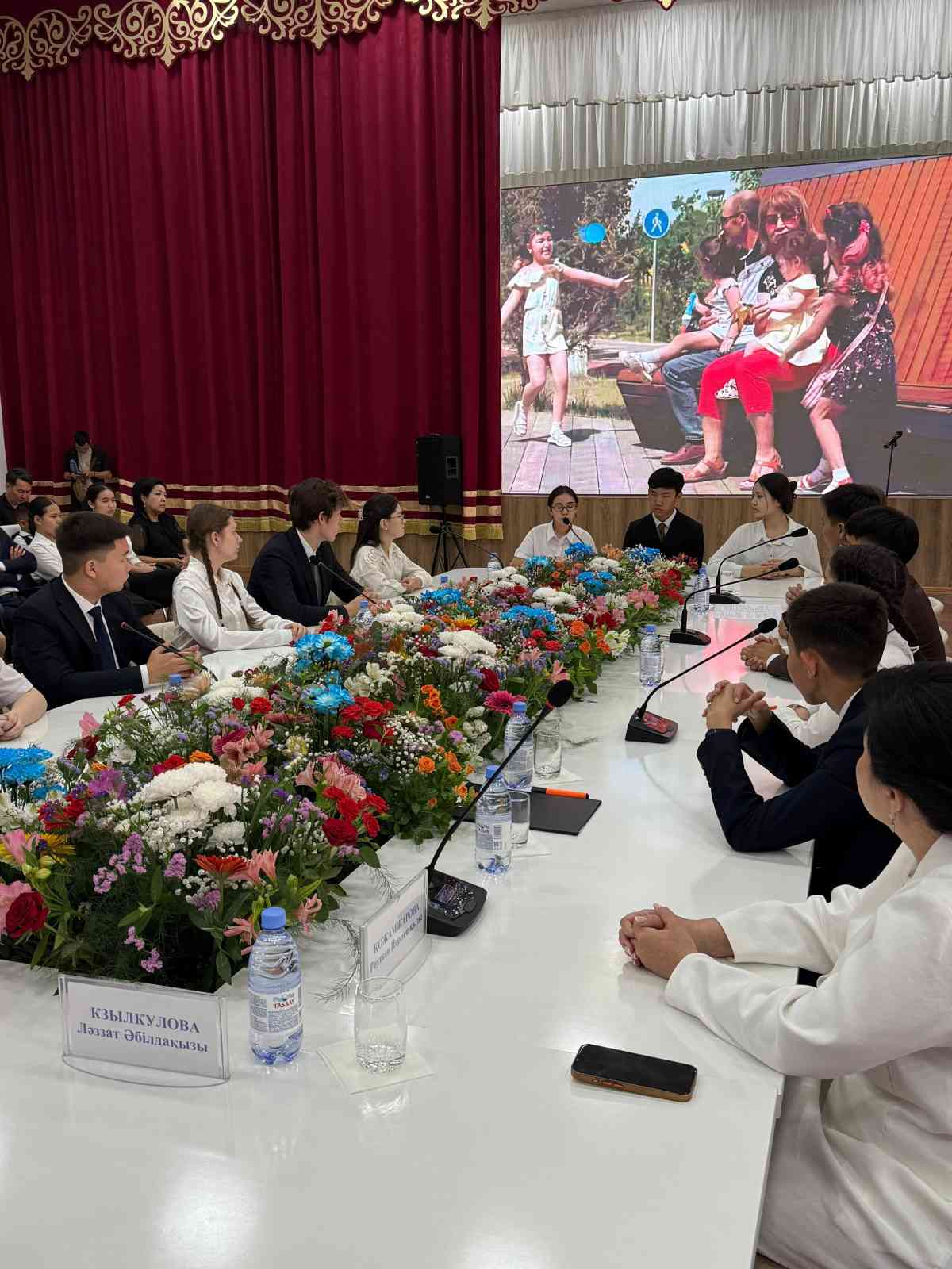 Таразда балалардың әл-ауқатын арттыруға арналған дөңгелек үстел өтті