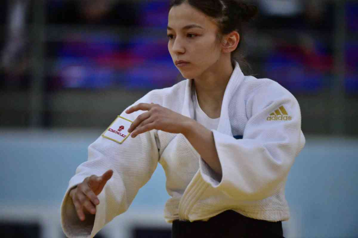 Өмір үшін күрескен чемпион қыз жеке сырын ақтарды