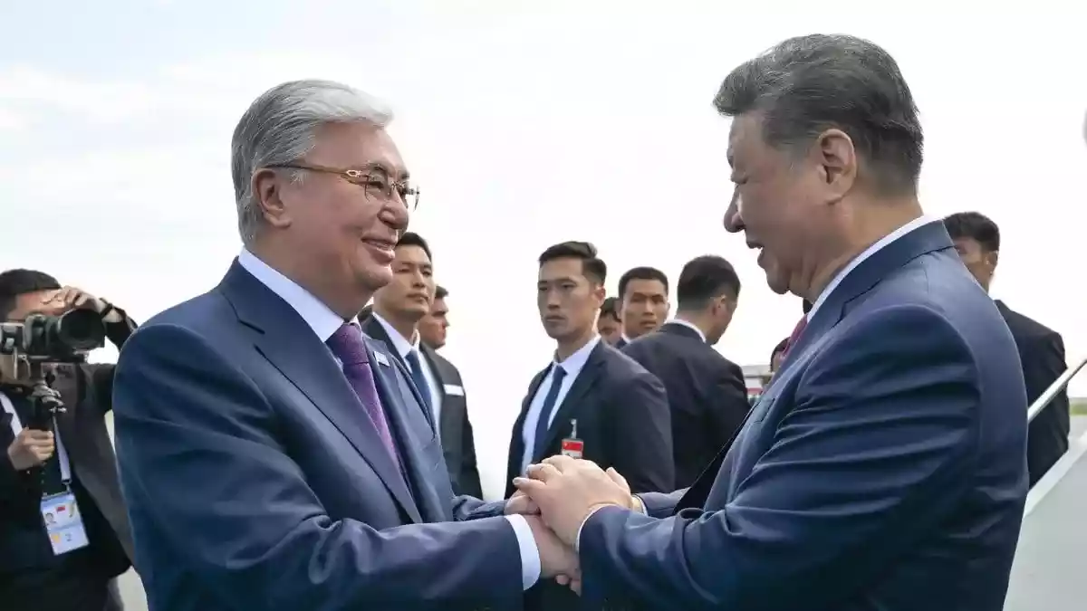 Мемлекет басшысы Си Цзиньпинге құрмет көрсетіп, елорда әуежайынан шығарып салды
