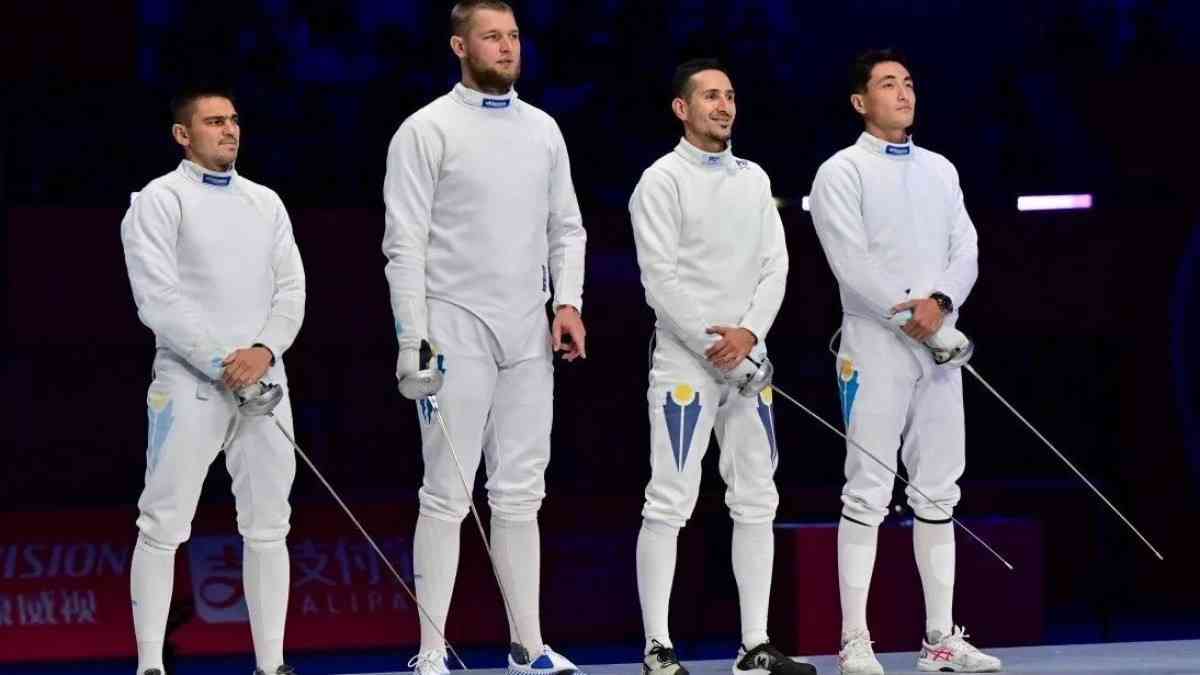 Қазақстандық семсершілер Азия чемпионатының финалына жолдама алды
