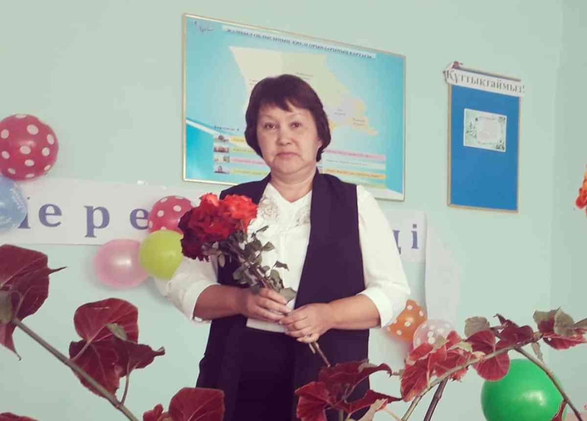Шәкірт жетістігі ол мұғалімнің мерейі: 40 жыл еңбек еткен ұстаз