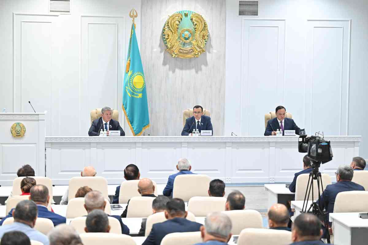 Сенат Төрағасы Жамбыл облысының тұрғындарымен кездесті