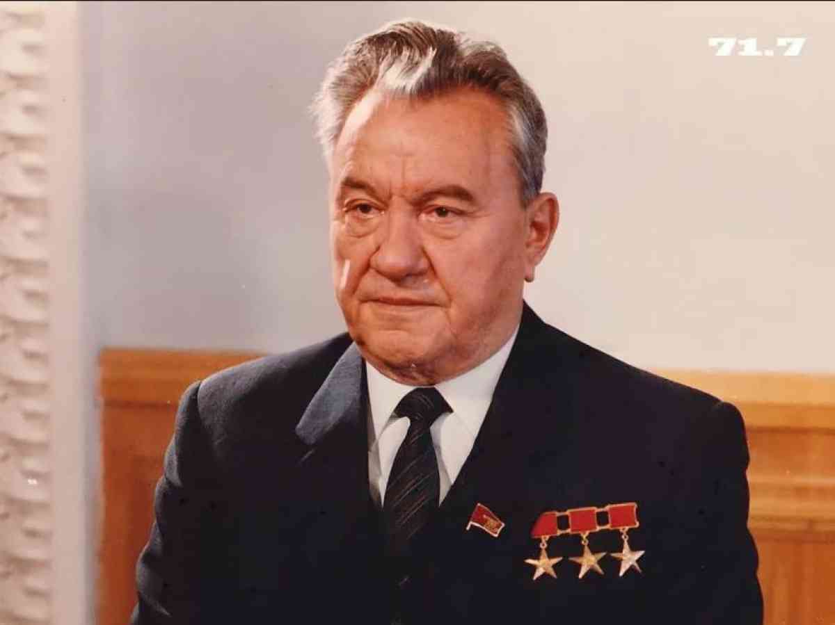 Дінмұхамед Қонаевты еске алу: елге қызмет еткен ұлы тұлға