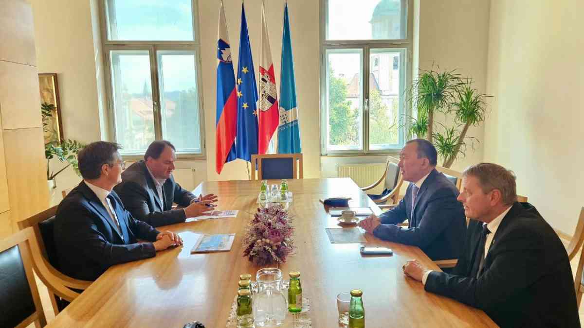 Қазақстан мен Словения ғалымдары бірлескен зерттеулерге дайын