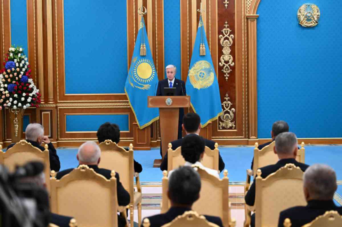 Мемлекет басшысы мұнай-газ саласының қызметкерлерін кәсіби мерекесімен құттықтады