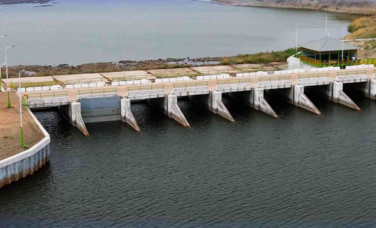 Бисексуалдар және екі қыз