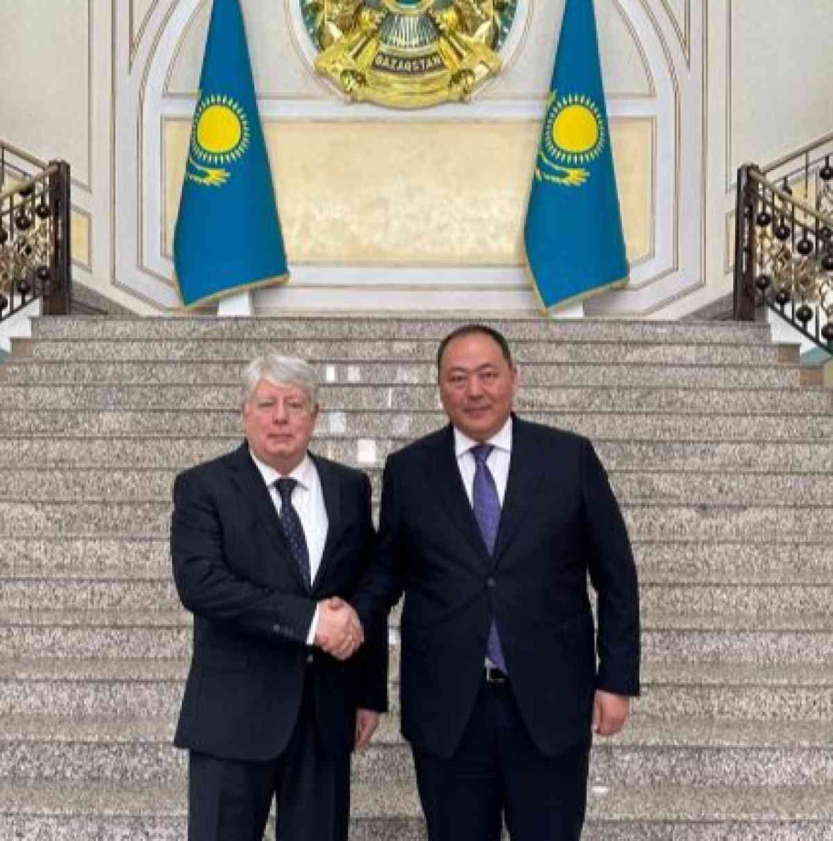 Трусикидегі торттың порно видеосы