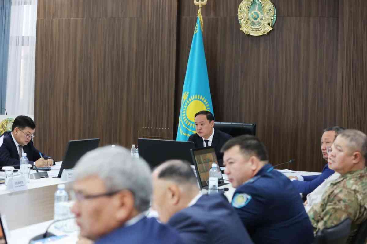 Қарашөкеев: "Жұмысты сапасыз орындаған мердігерлерге қатаң шара қолдану қажет"