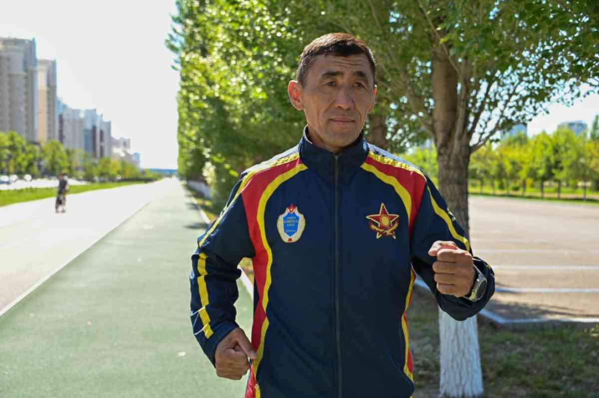 Республика күніне орай әскери қызметші 600 шақырымды жүгіріп өтіп, ел рекордын жаңартпақ