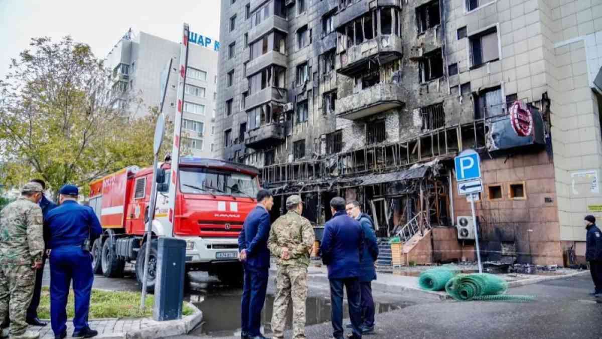 Астанадағы кафе өрті сегіз пәтерді шарпыды: тұрғындар қонақүйлерге көшірілді