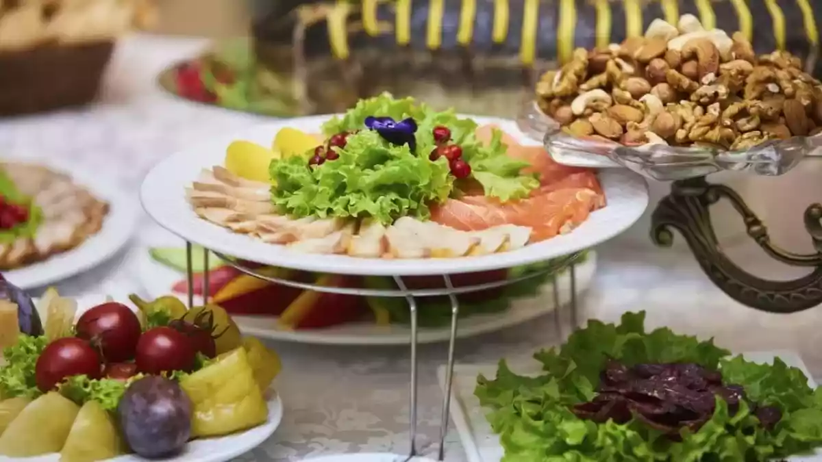 «Еттің қамыры жабысып қалған»: Таразда той жасаған азамат кәсіпкердің үстінен  арыз жазды