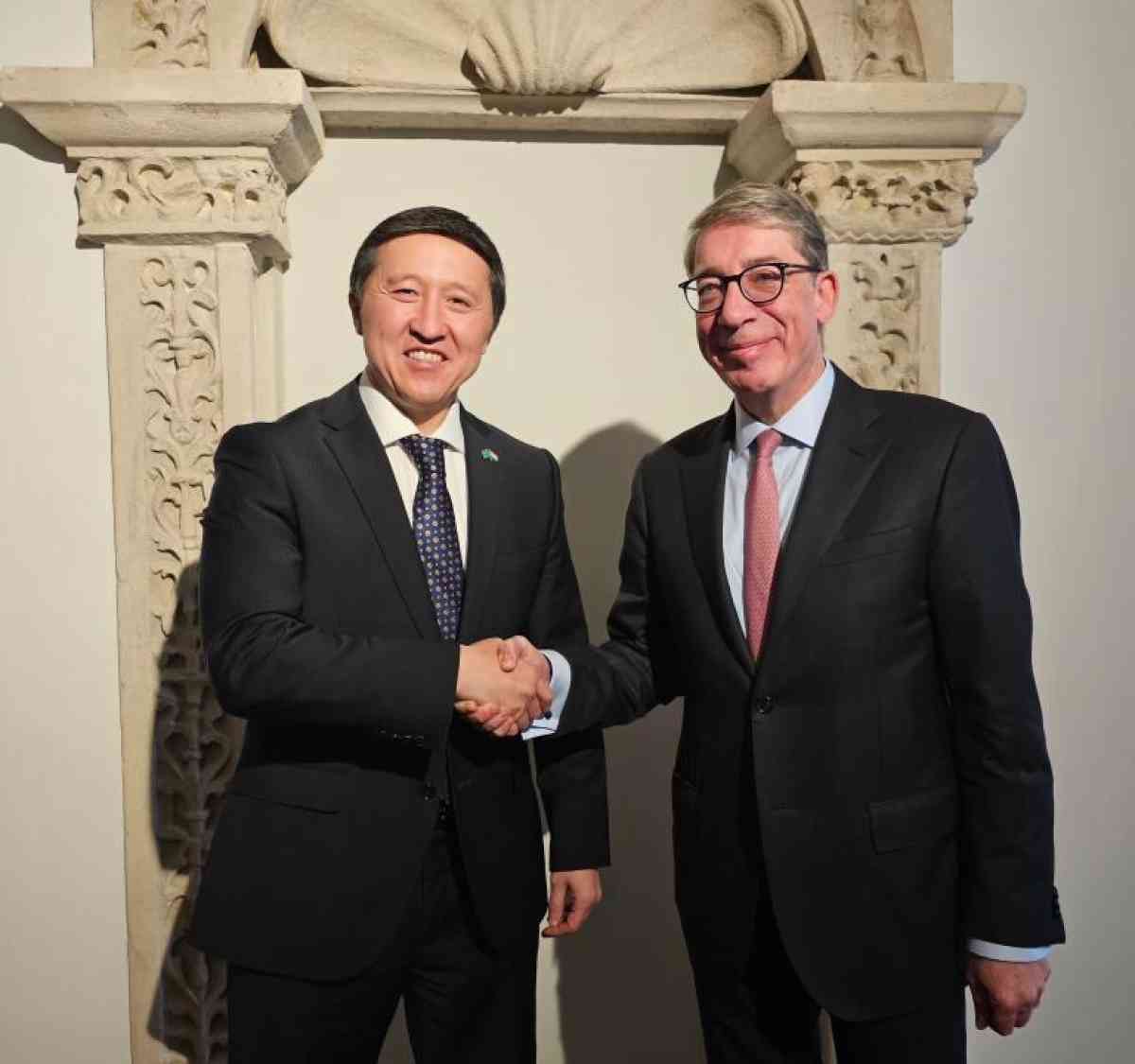 Қазақстан мен Люксембург: Тараптар саяси және экономикалық ынтымақтастықты тереңдетуге ниетті екенін растады