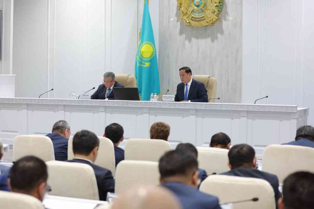 Жамбыл облыстық мәслихатының кезектен тыс ХХVII сессиясы өтті