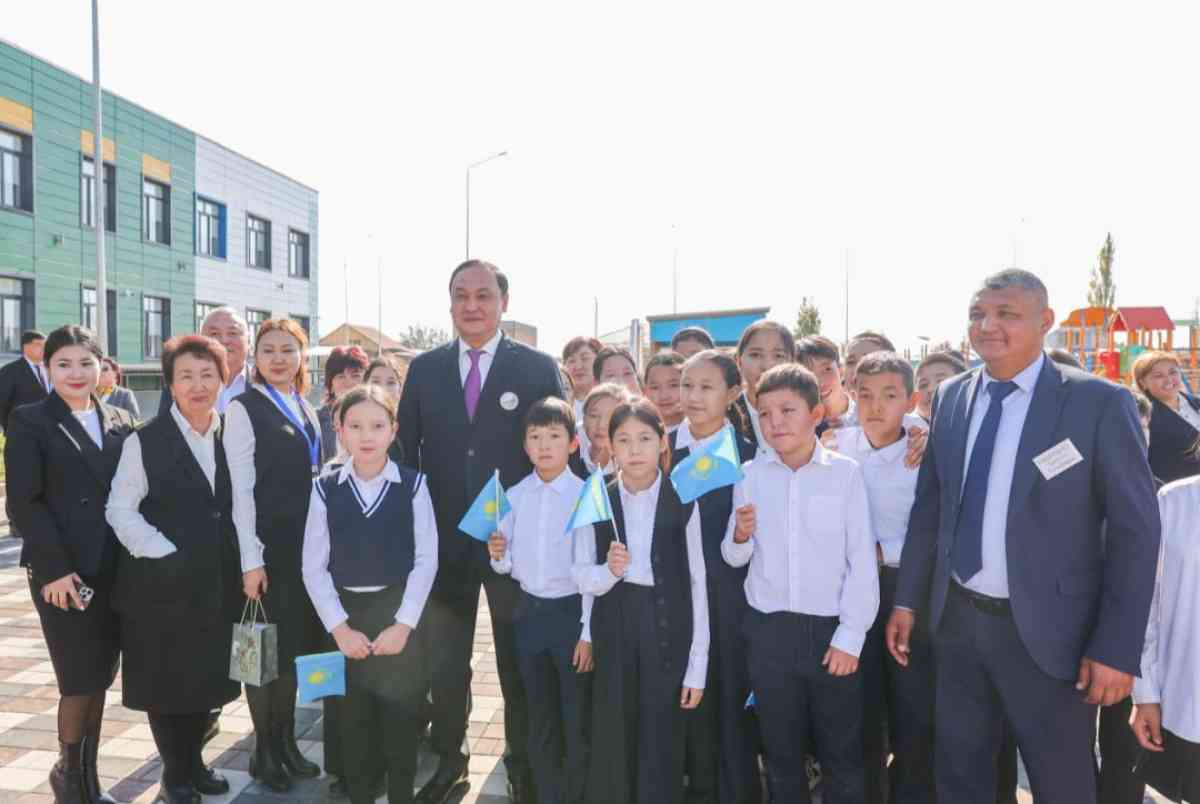 "Келешек мектептері": Қордайда екі жаңа заманауи білім ордасы пайдалануға берілді