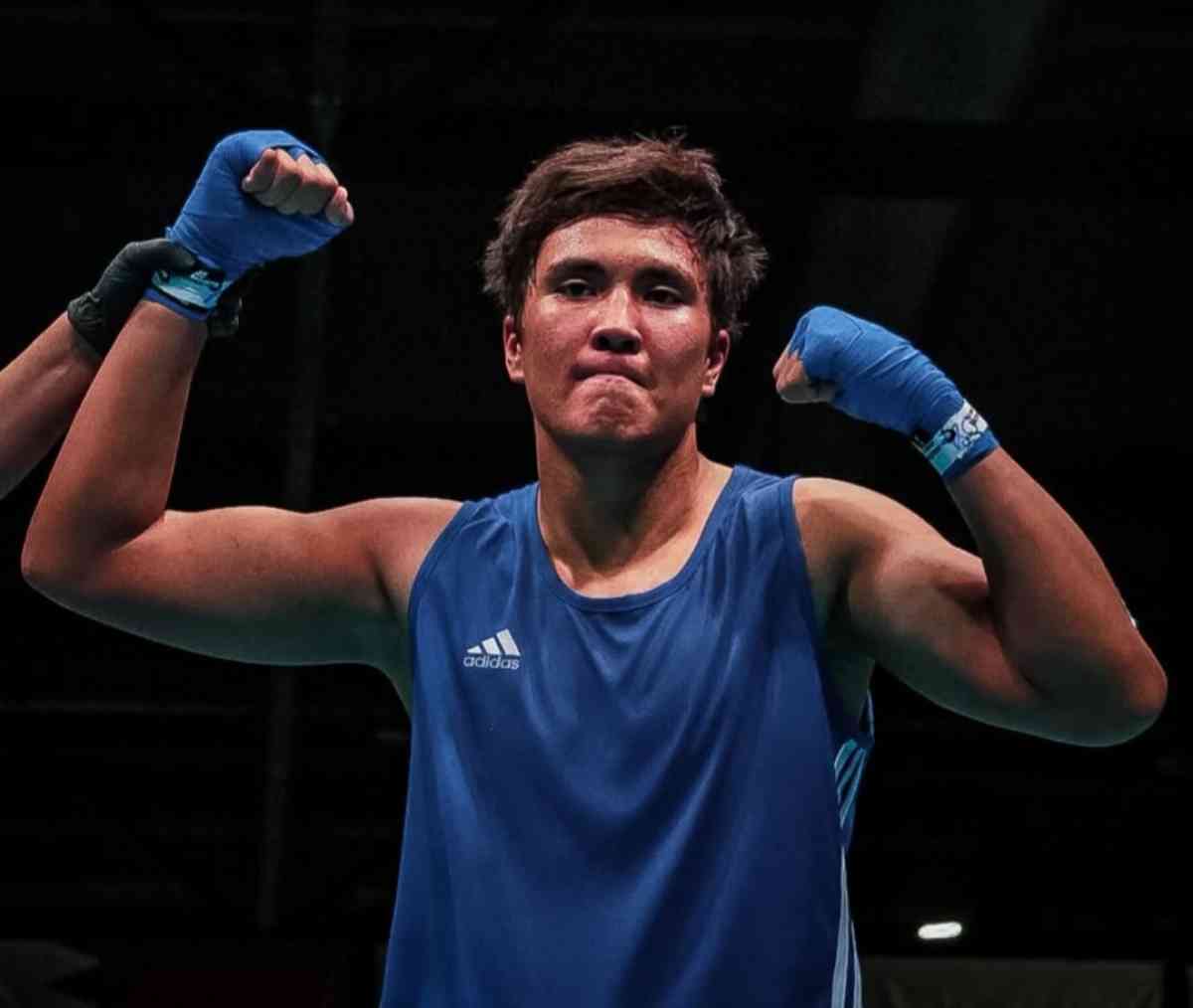 Майлы ферма қыз порно Мастурбация жасайтын брюнетттердің фотосуреттері