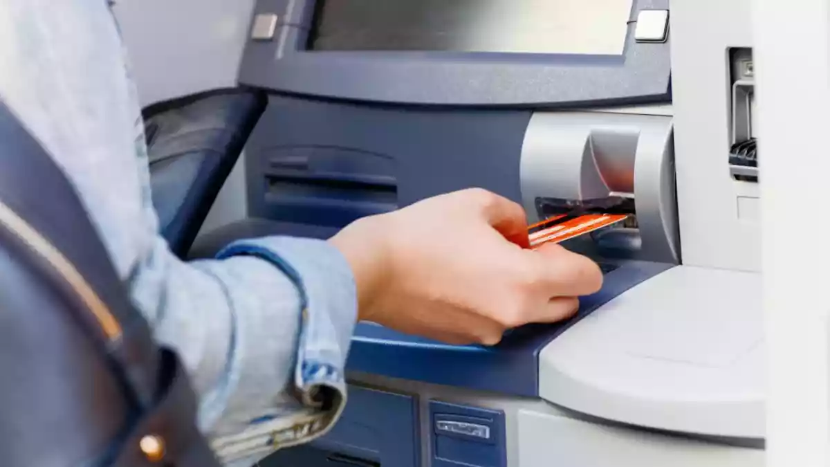 Банк картасы бар қазақстандықтарға сыйақы төленеді