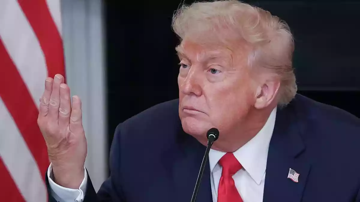 Трамп америкалықтарға 2000 доллардан беруге уәде етті