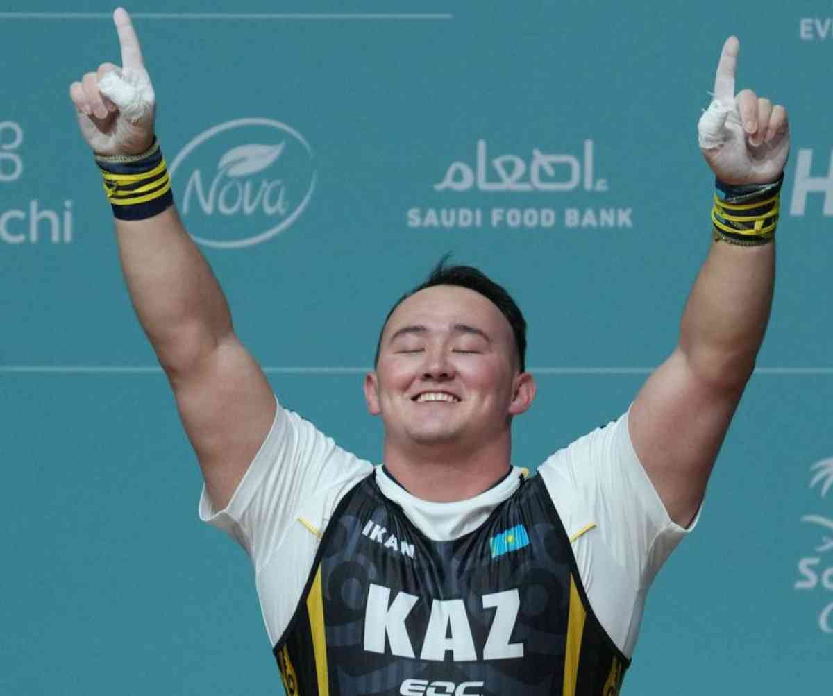 Қазақстандық ауыр атлет Ислам ойындарында алтын медаль жеңіп алды