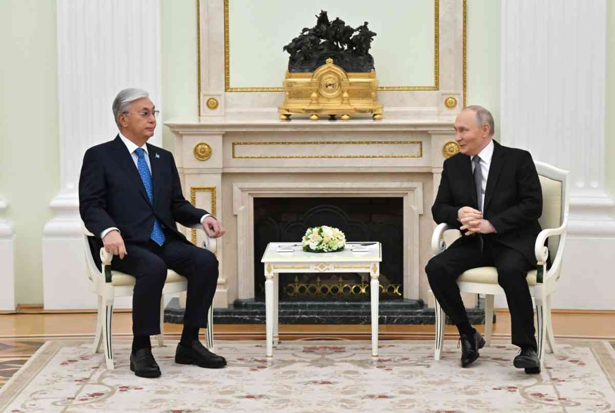 Қасым-Жомарт Тоқаев пен Владимир Путин бейресми кездесу өткізді