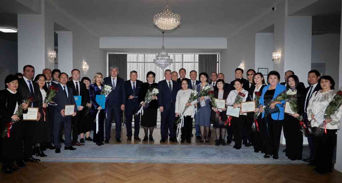 Жамбылдық қаржыгерлерге құрмет көрсетілді