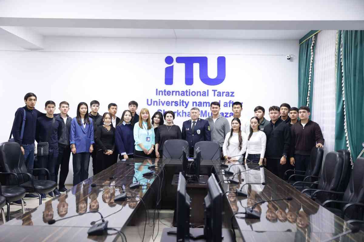 Таразда студенттерге тегін құқықтық кеңес берілді