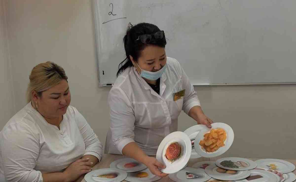 Таразда Ашық есік күні аясында халыққа тегін медициналық кеңестер берілді