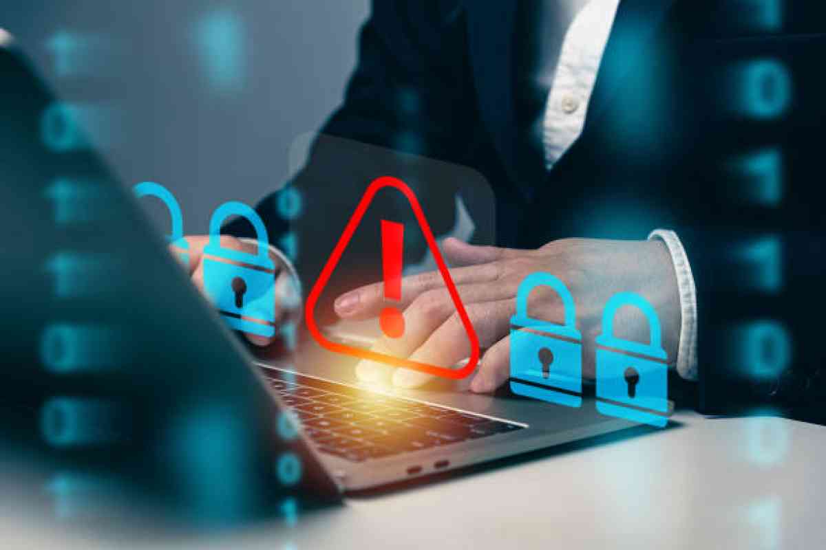 Интернет алаяқтары мен жастар: қауіп-қатерлер мен сақтану жолдары