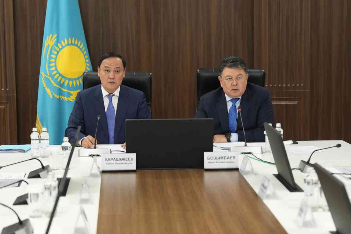 “Су тапшылығы”: Жамбылда Қанат Бозымбаевтың төрағалығымен жиын өтті