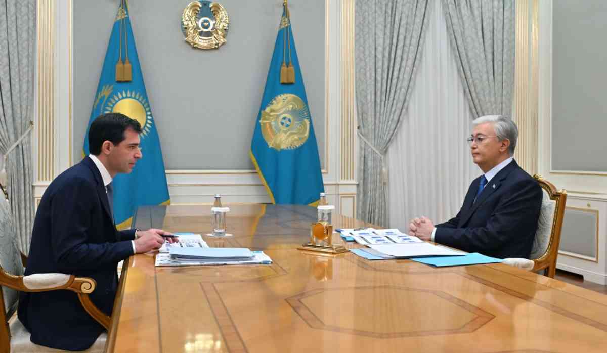 Президент Qarmet металлургия кешенінде атқарылған жұмысқа оң бағасын берді