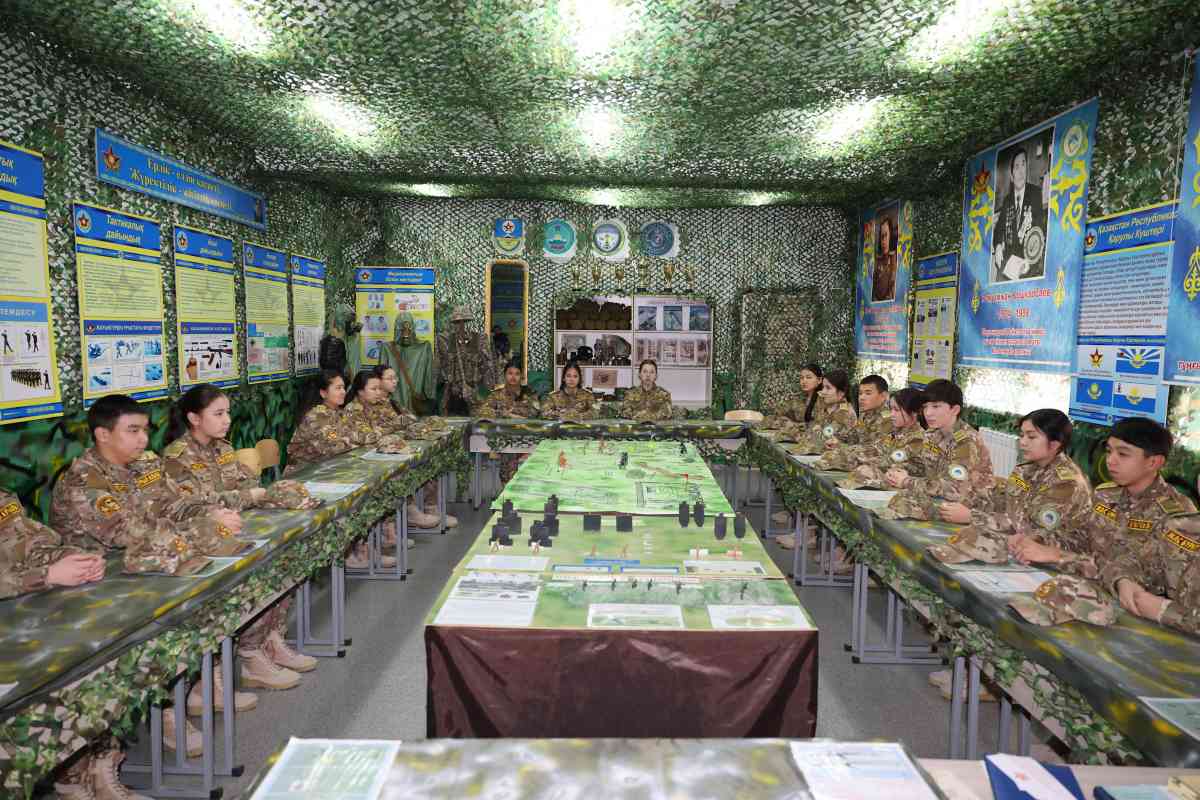 «Жас бүркіт»: Ұлттық ұланның әскери-патриоттық клубы мектеп өміріне оң өзгеріс әкелуде