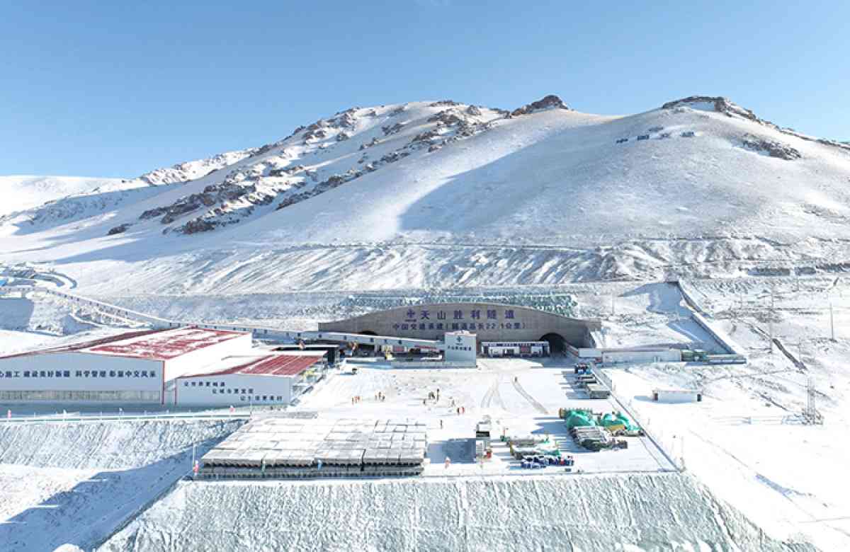 Қытайда әлемдегі ең ұзын автожол туннелі іске қосылды