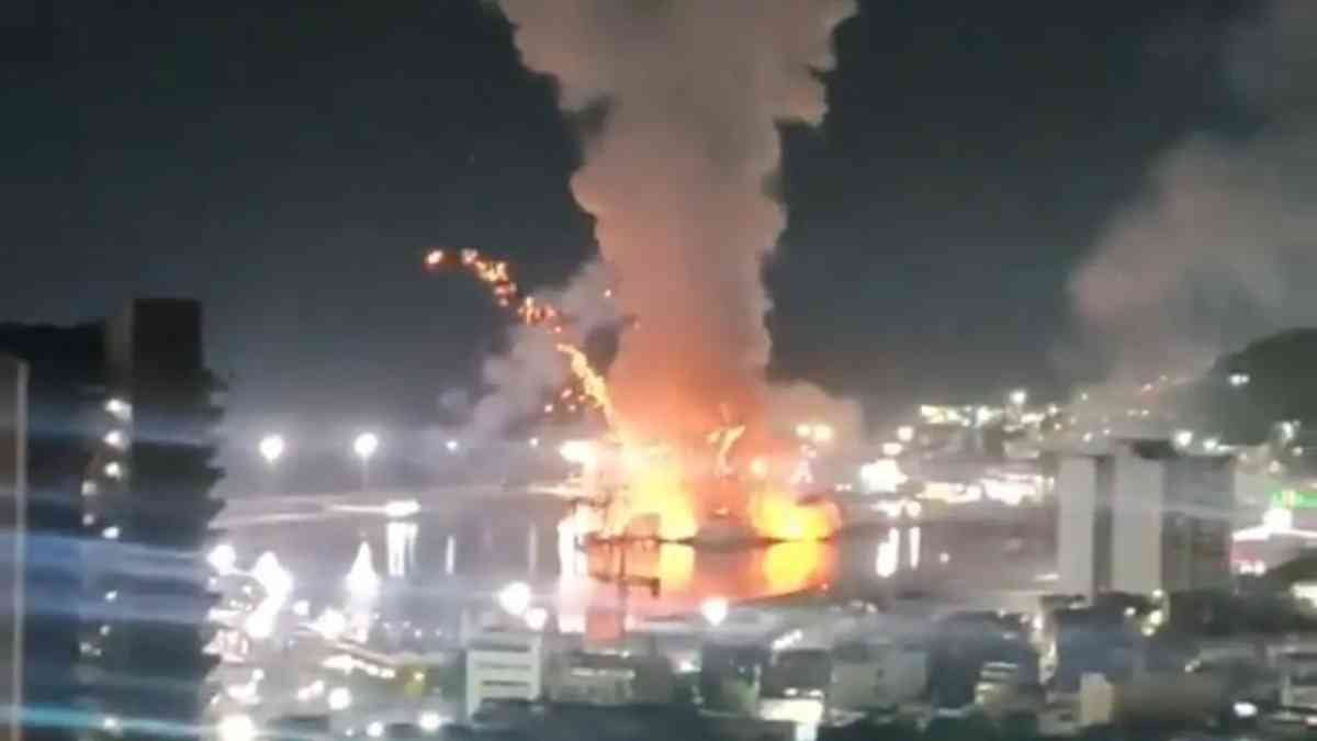 АҚШ Венесуэла астанасы Каракасқа әскери шабуыл жасады