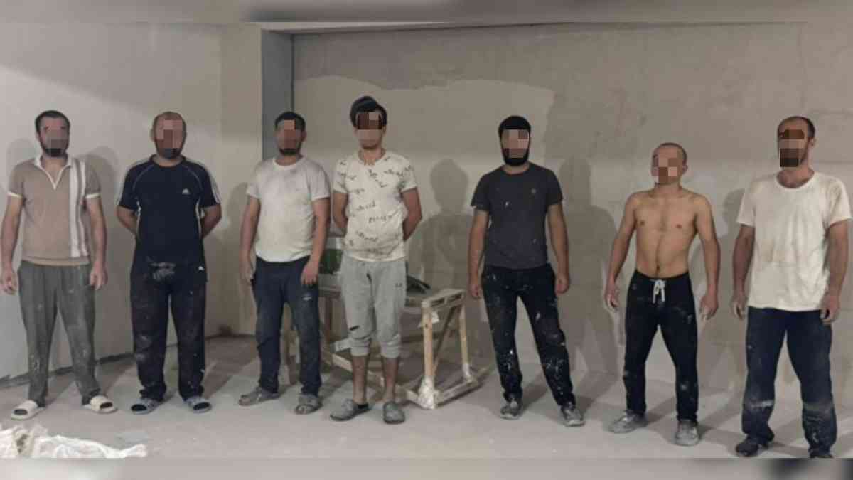 Алматыда көші-қон заңнамасын бұзған 11 шетелдік елден қуылды