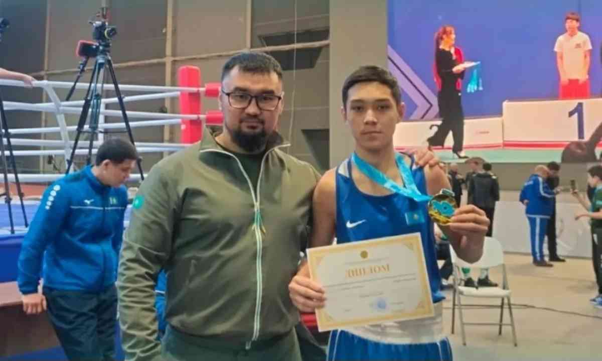 Жуалылық жас боксшы ел чемпионы атанды