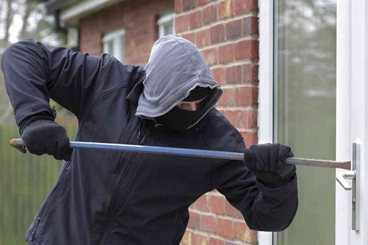 Ақтөбеде пәтер ұрлығымен айналысқан күдіктілер қамауға алынды