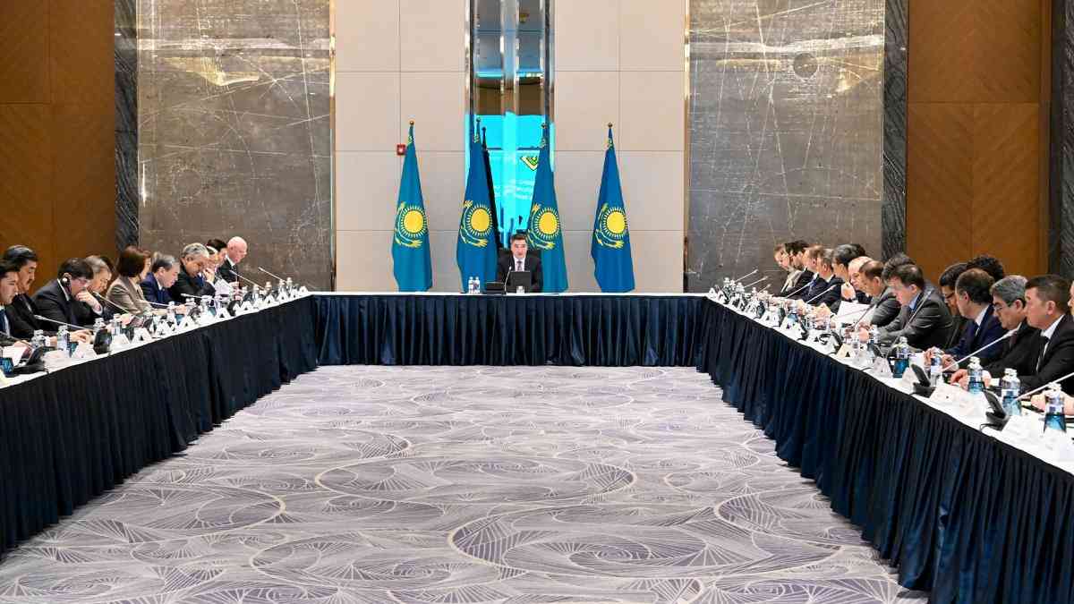 Олжас Бектенов Шетелдік инвесторлар кеңесінің аралық отырысын өткізді