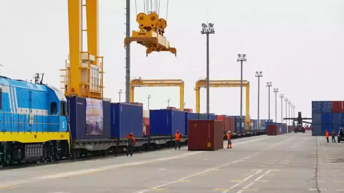 Қазақстан Еуразияның негізгі логистикалық хабының рөлін нығайтуда