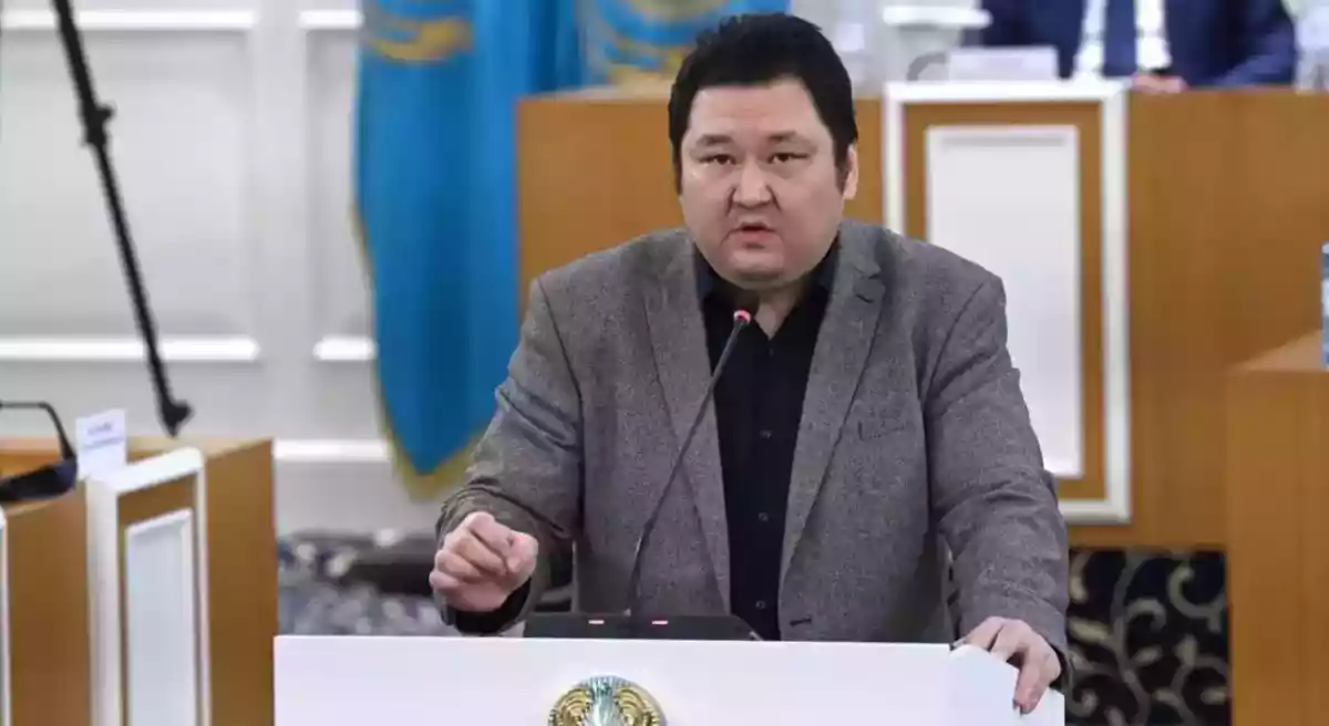 Ата заң жобасы жалпыхалықтық референдумға шығаруға дайын – Марат Шибұтов