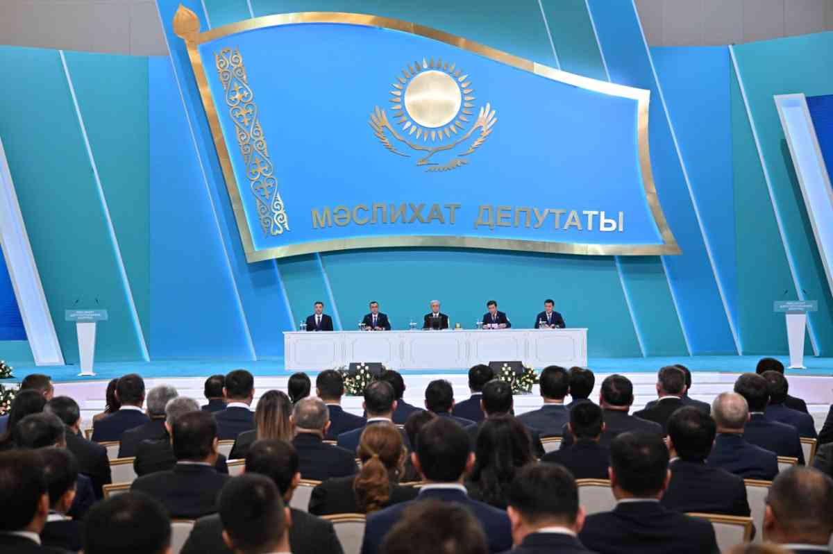 Мемлекет басшысының қатысуымен мәслихат депутаттарының ІІІ республикалық форумы өтіп жатыр