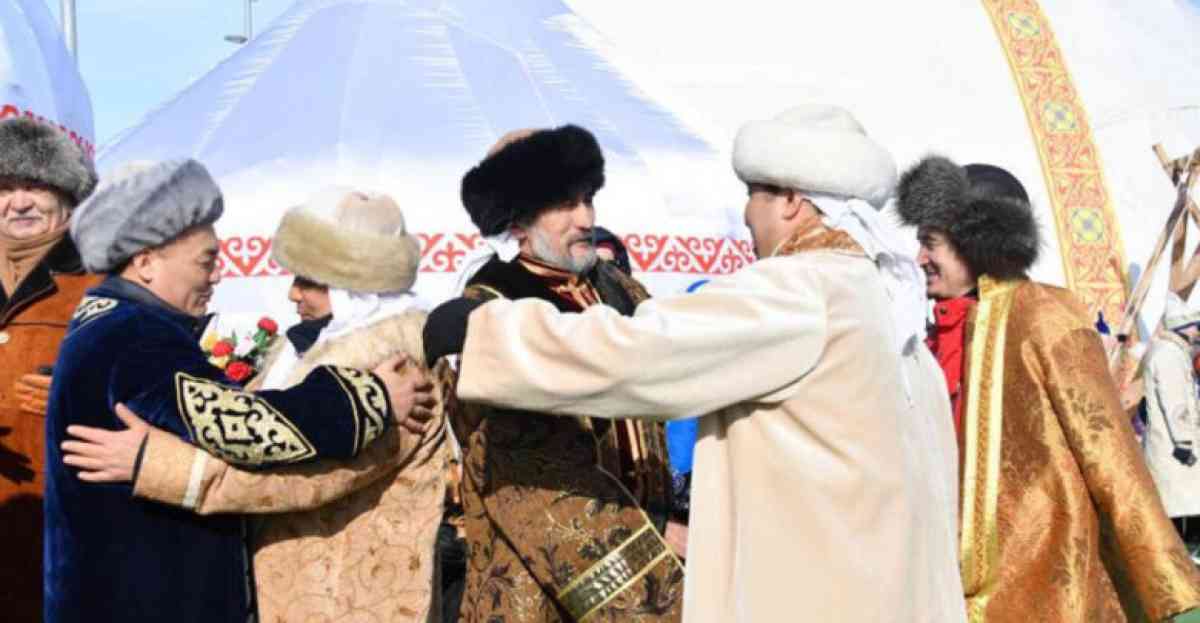 Жамбыл облысының әкімі жамбылдықтарды Амал күнімен құттықтады