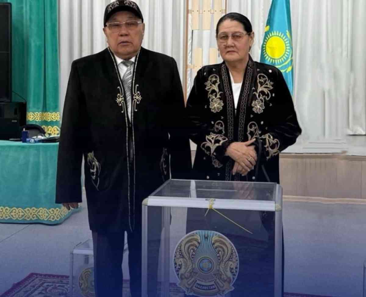 Тараздағы №38 референдум учаскесінде өнегелі отбасы таңдау жасады