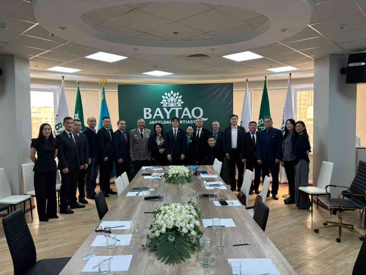 «Байтақ» партиясы референдумнан кейінгі алғашқы Саяси кеңес отырысын өткізді